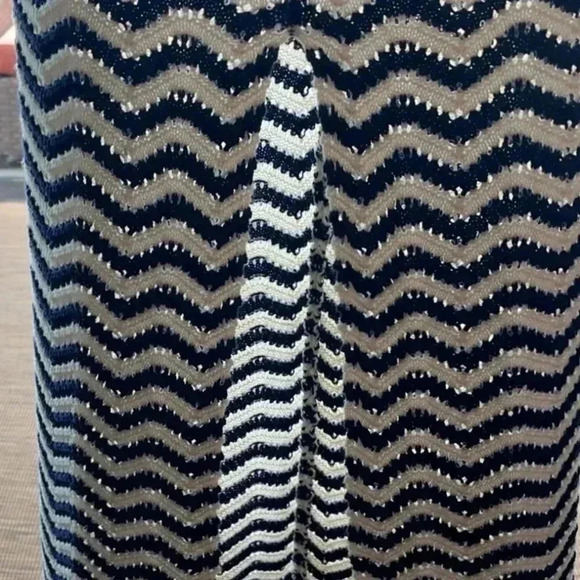 Side Split Hem Crochet Skirt - Picture 7 of 10